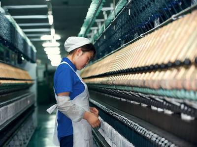 一紗一布、得來不易!五一勞動節:向紡織人致敬!